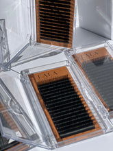 Load image into Gallery viewer, 16 Row Single Volume Lash Trays